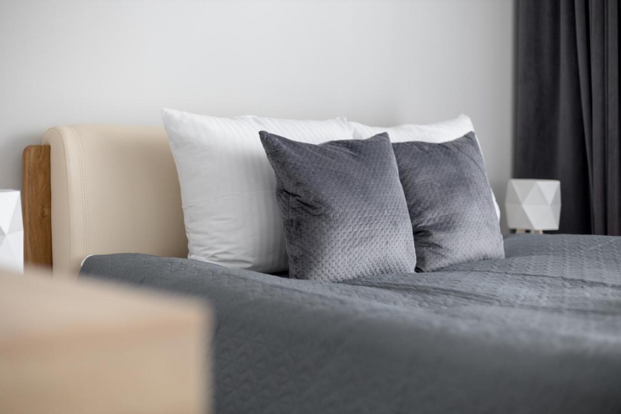 Wola Chic Silver Studio وارسو المظهر الخارجي الصورة